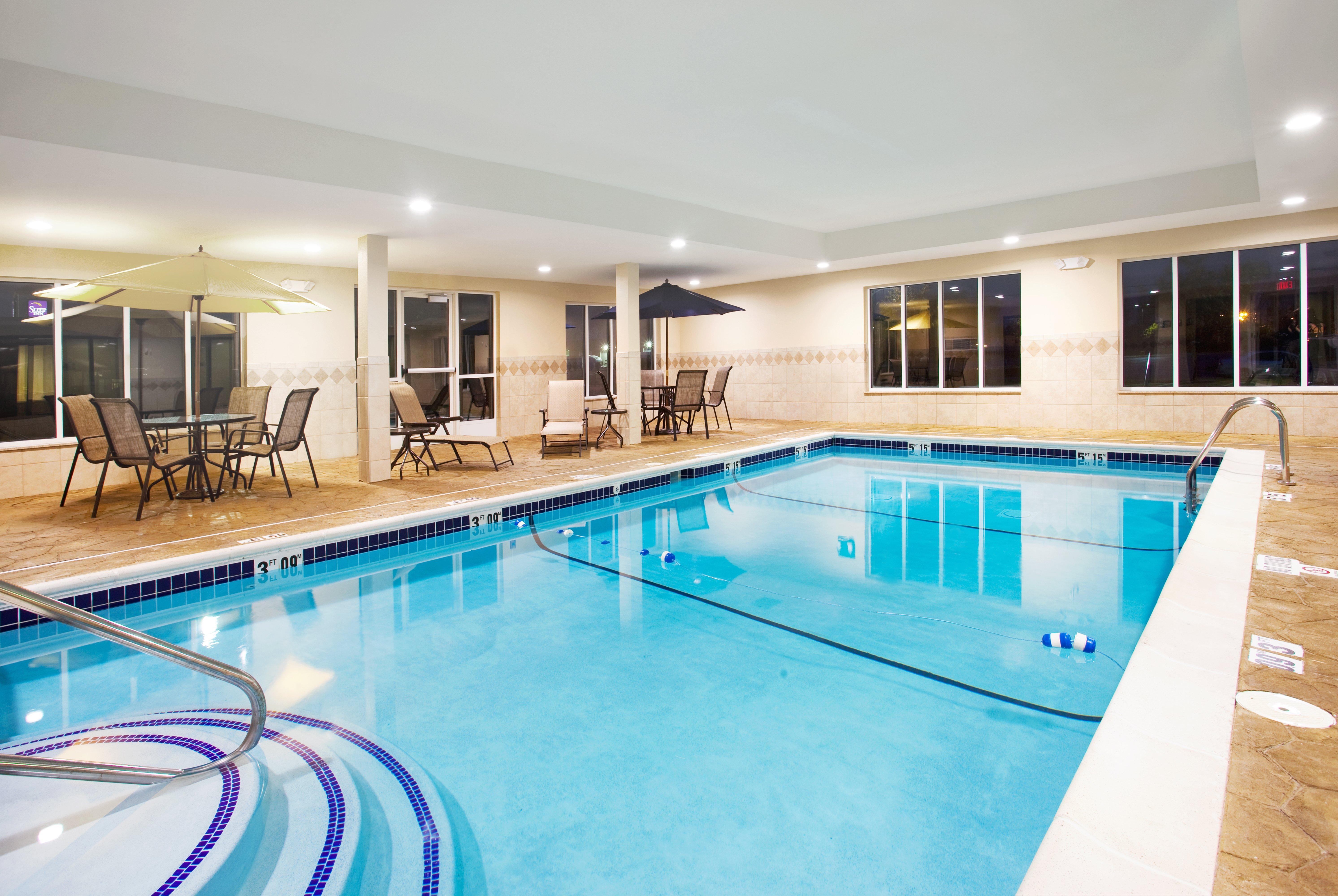 Holiday Inn Express Hotel & Suites Chicago South Lansing By Ihg Esterno foto
